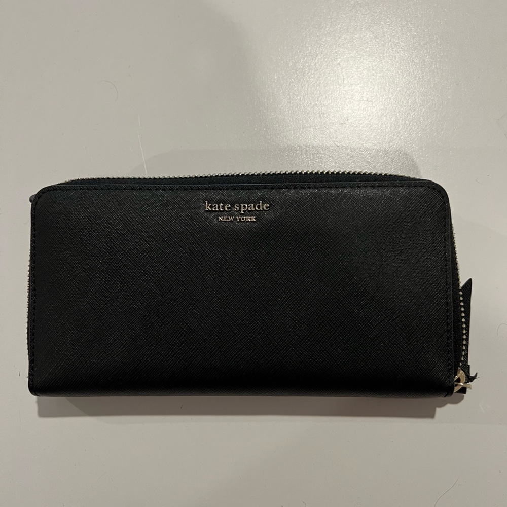 Brand new Kate spade wallet